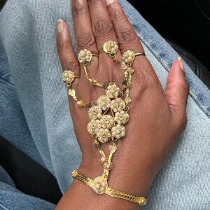 VINTAGE WOMEN INDIAN HARNESS BRACELET HEART SHAPE WITH PEARL DETAIL GOLD  PLATED